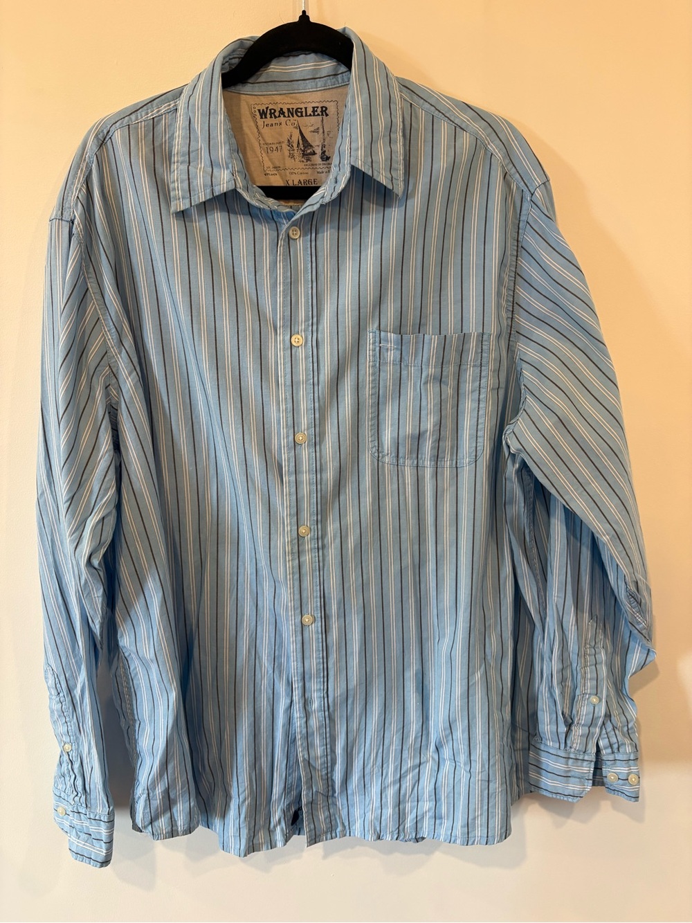 Wrangler Blue & White Striped Men’s Button-Down Shirt